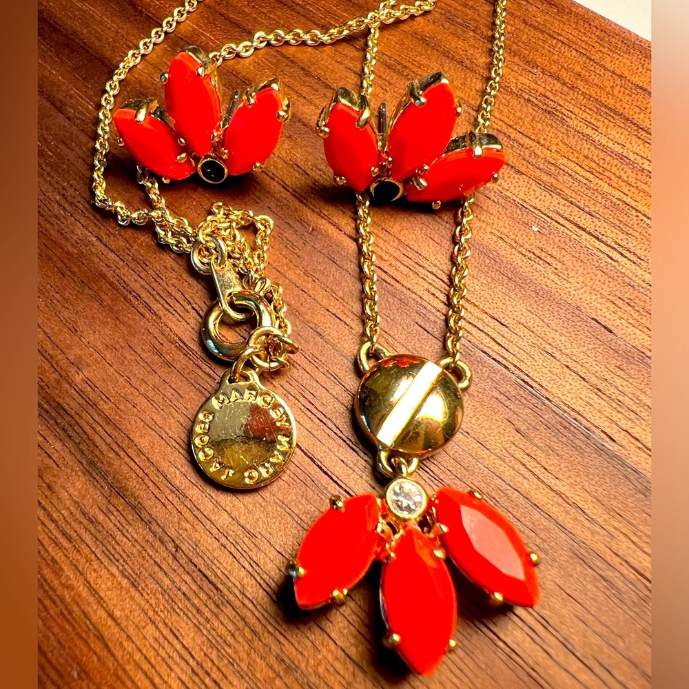Marc by Marc Jacobs Coral and Gold Rhinestone Jewelry Set Necklace Earrings